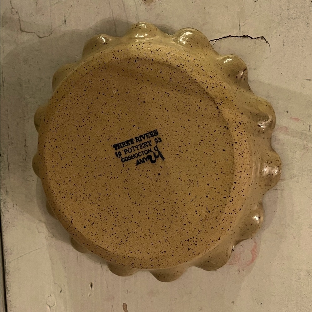 Three Rivers Pottery Fluted Plate - Picture 2 of 2